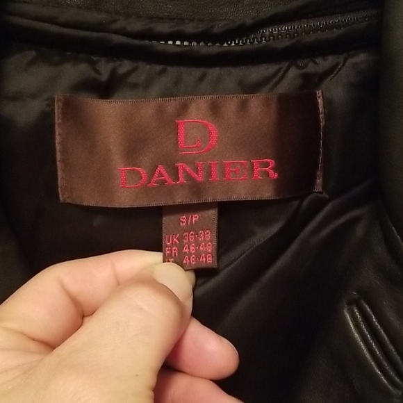 Danier Leather Jacket - Picture 5 of 17